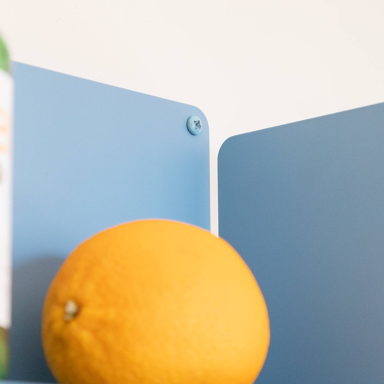 Estantería azul de metal colgante en la pared, para decoración, libros o cocina, resistente