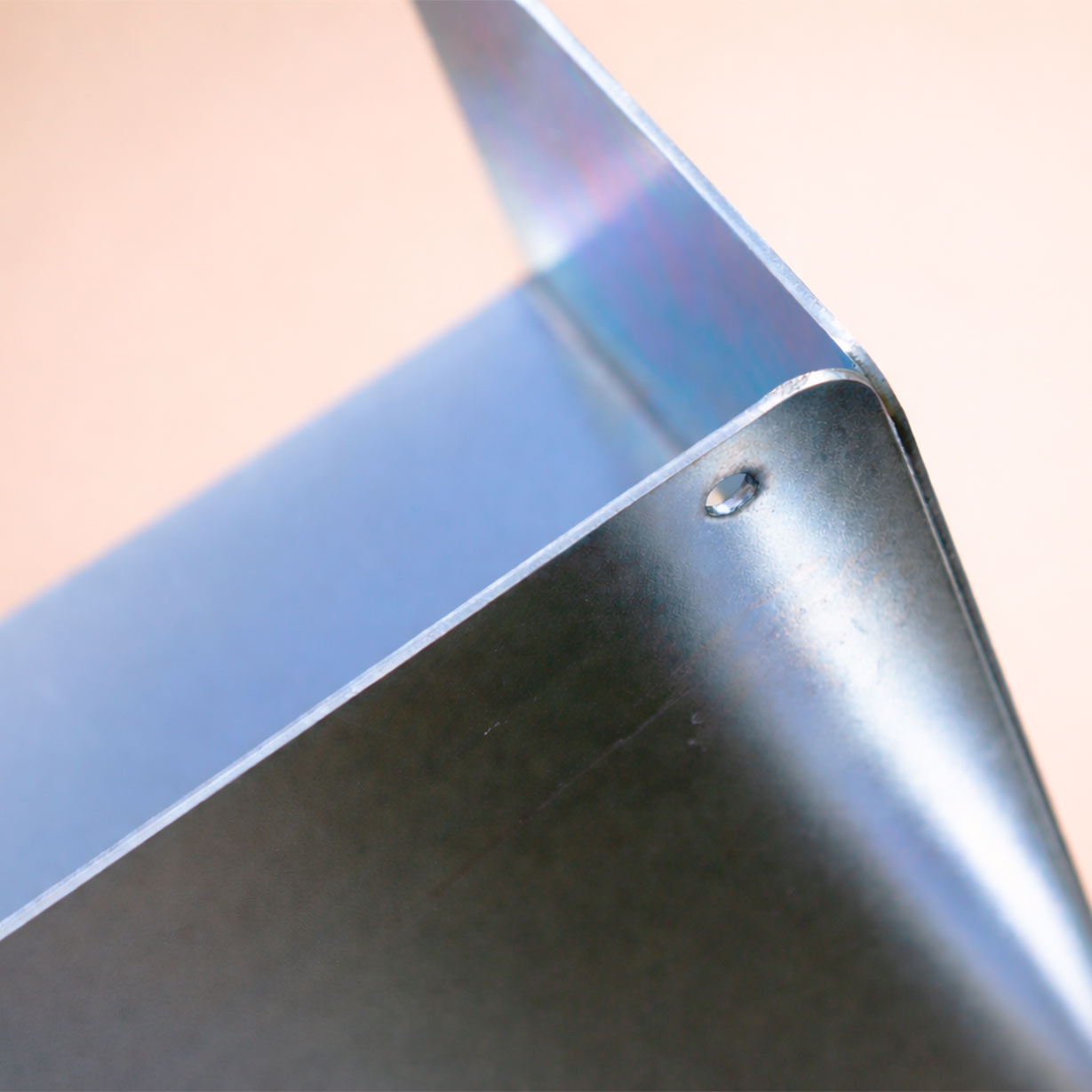 Estante metálico Perla — Ed. Limitada