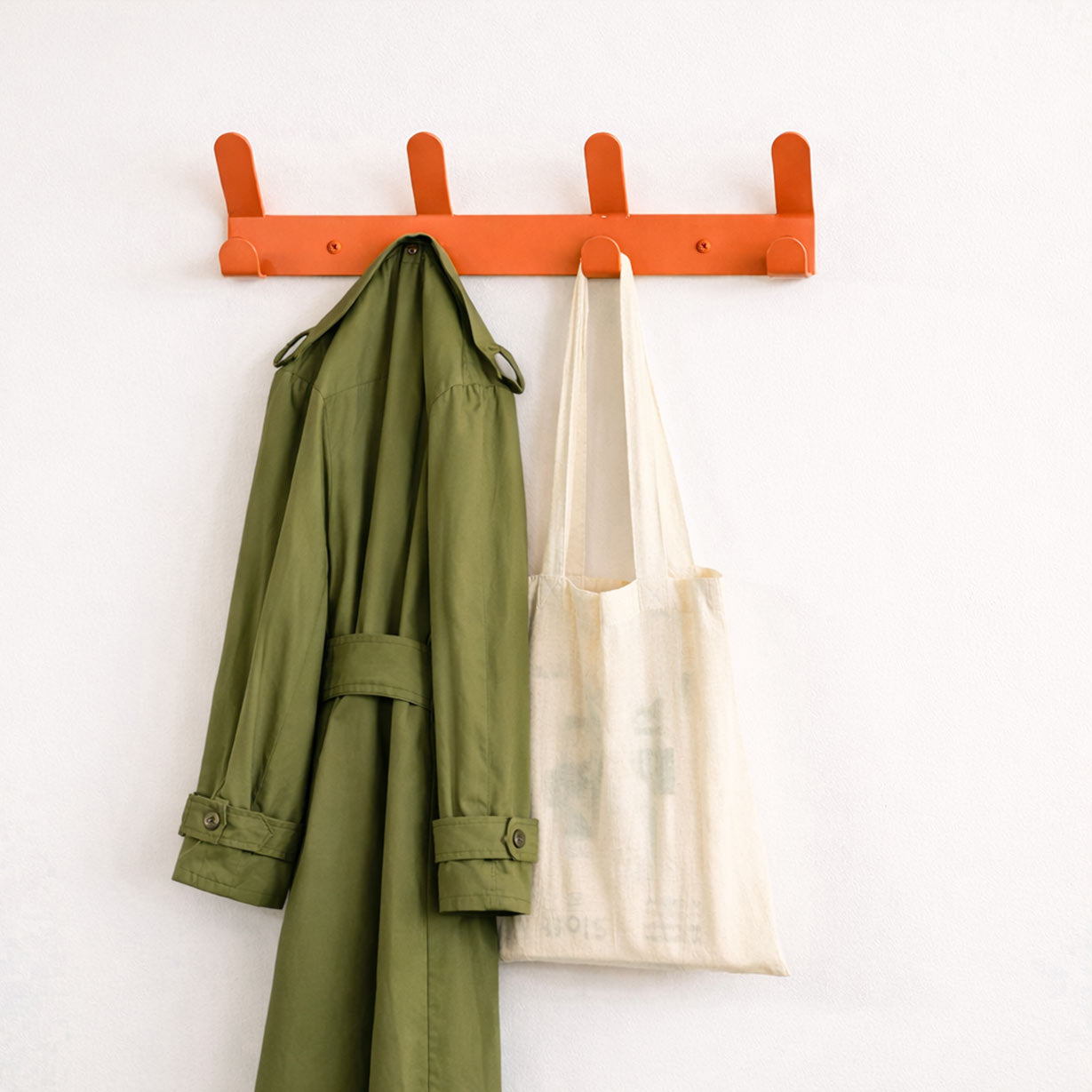 Perchero de metal terracota para pared, con 8 ganchos para colgar ropa, bolsos y accesorios, acero de calidad