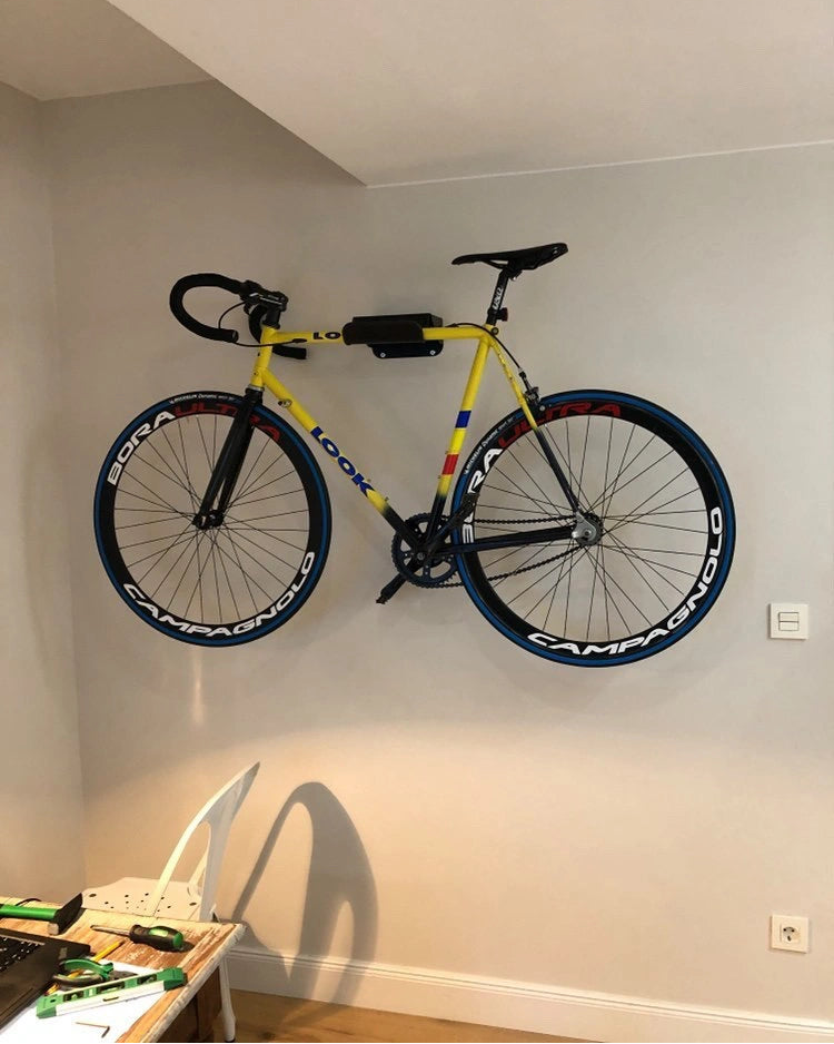 Soporte de bicicletas para pared metálico negro, horizontal