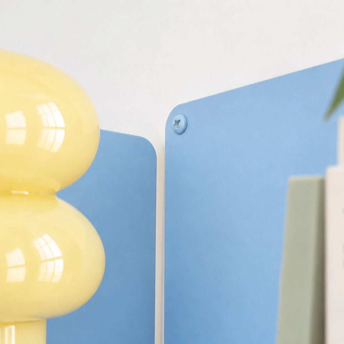 metal azul estante flotante pared, 60cm acero, resistente, color azul baby, para libros o decoración, tornillos incluidos